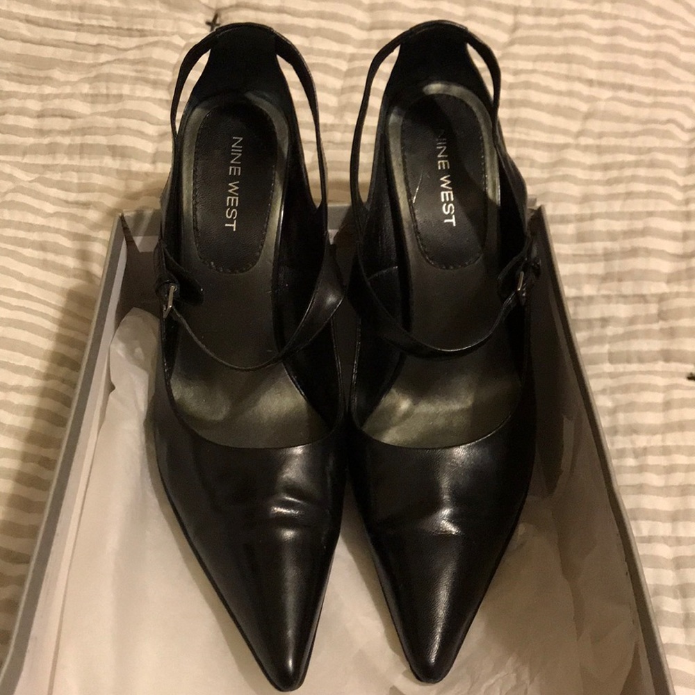 Nine west astericko black leather size 7.5
